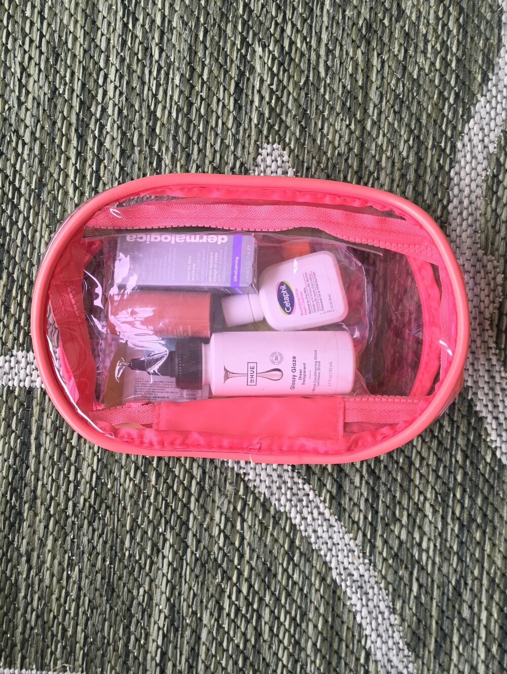 Makeup Bag & Sample Bundle - Picture 9 of 9